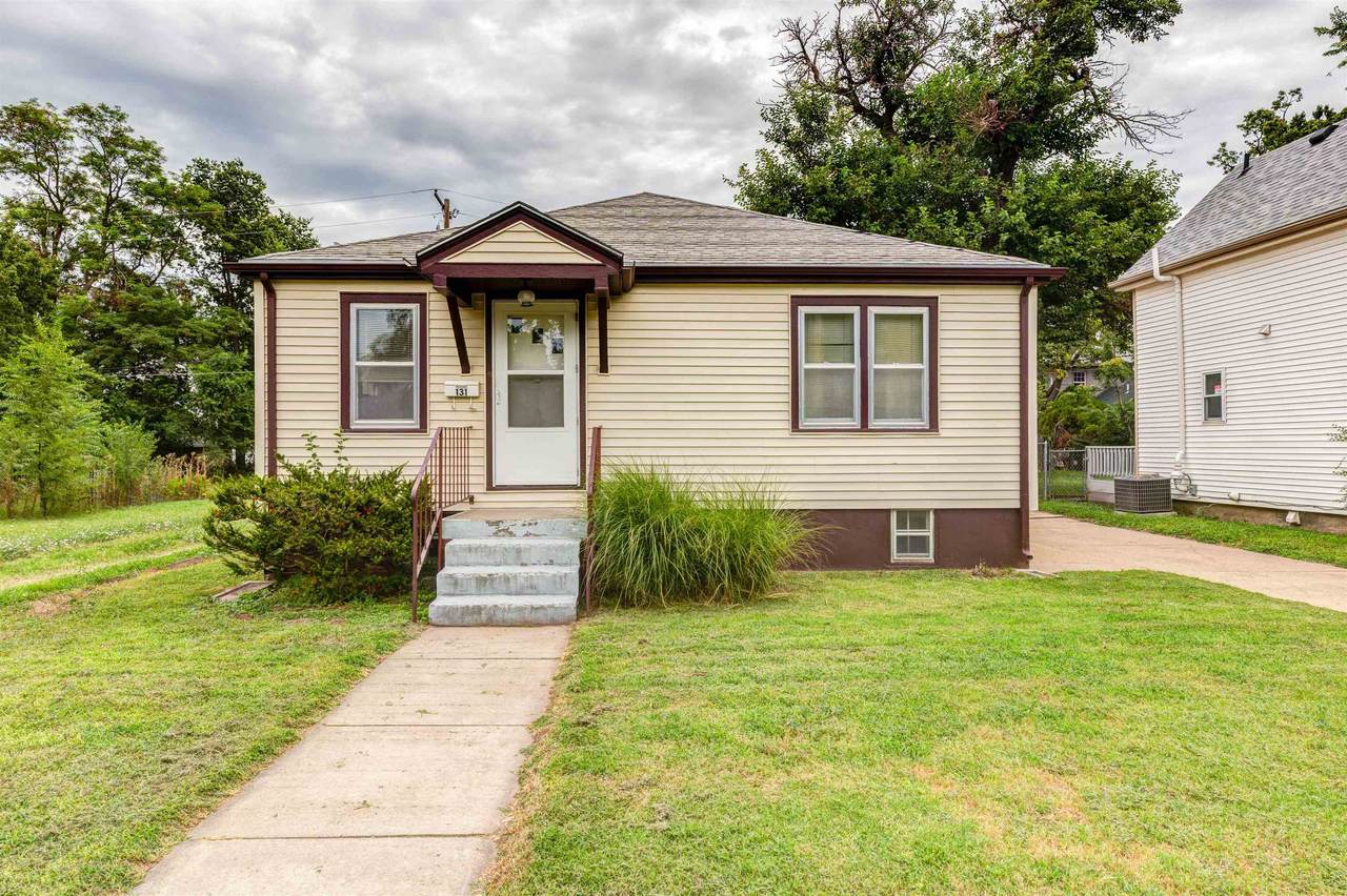 131 12th Street - Photo 1