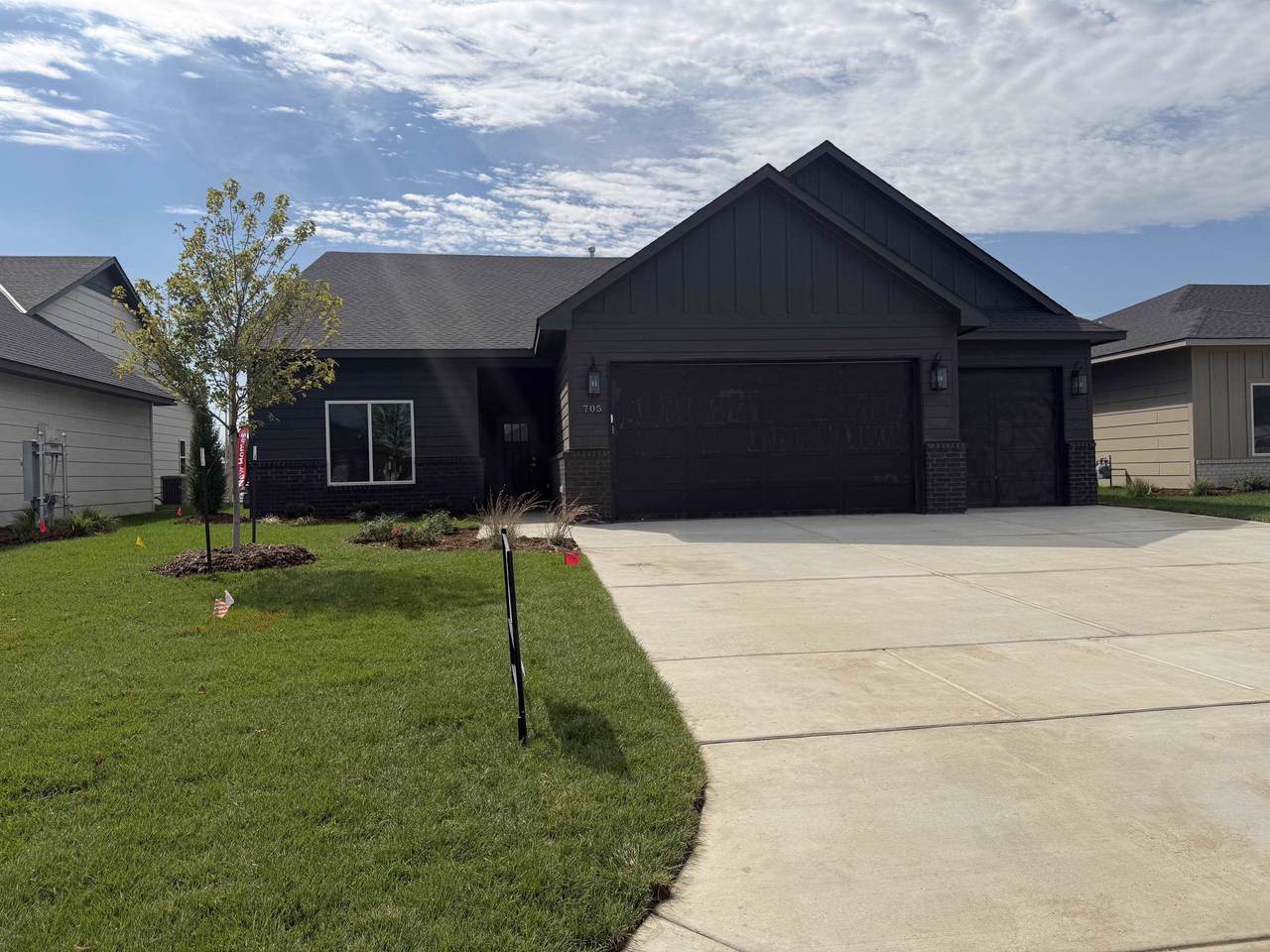 705 Wheatland Ct - Photo 1