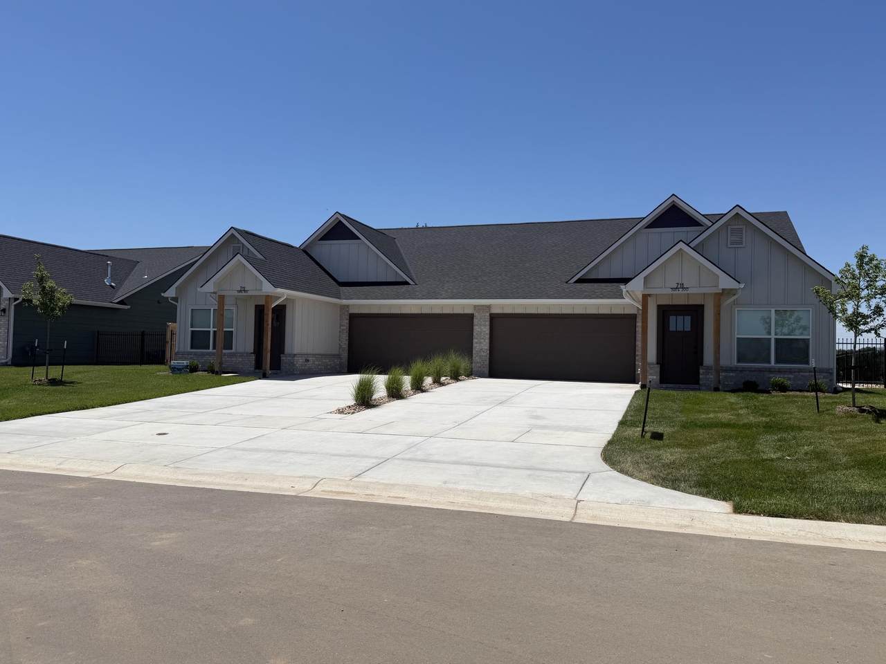 711 Rainbow Lake St. - Photo 1