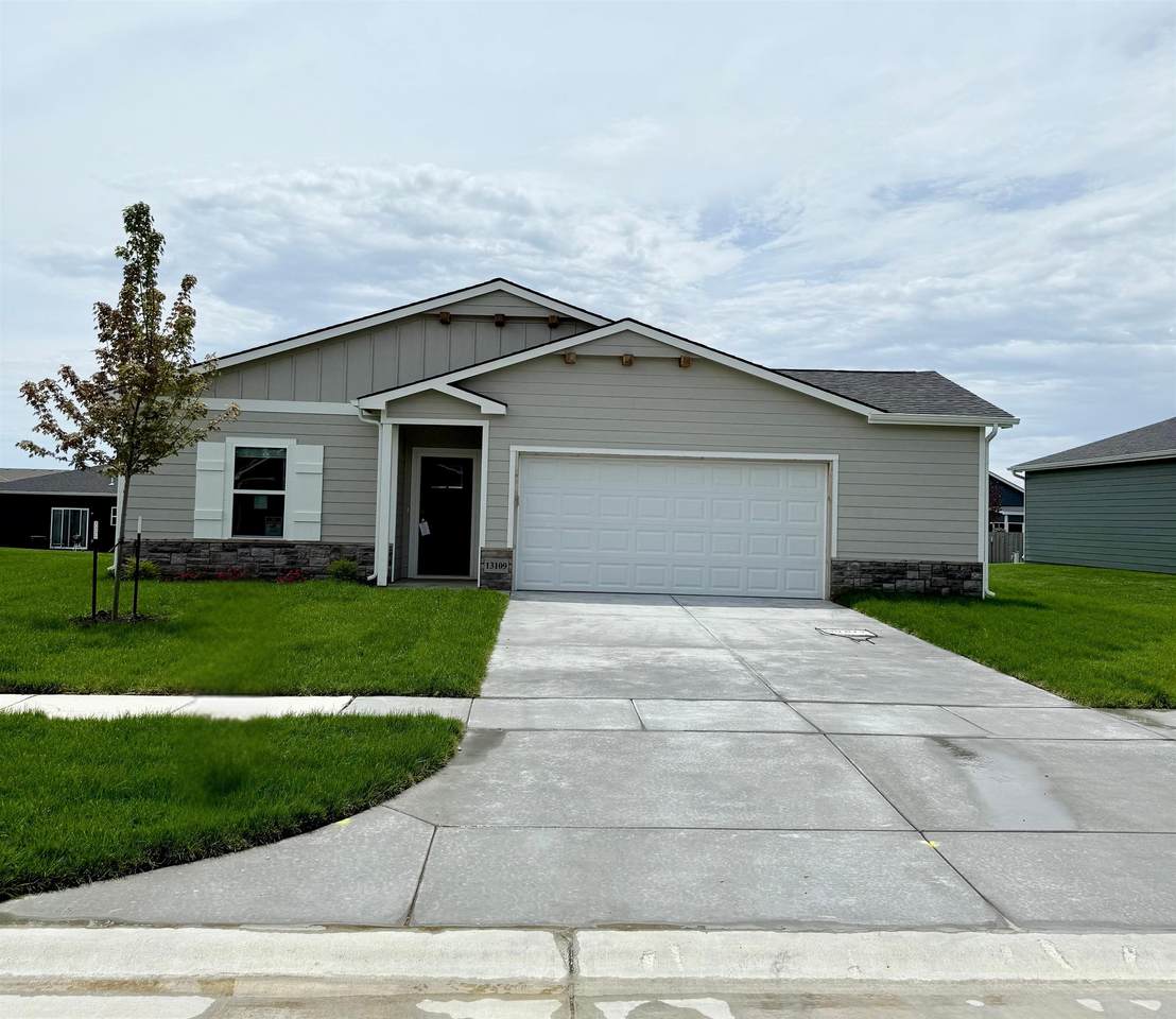 13109 Spring Valley St - Photo 1