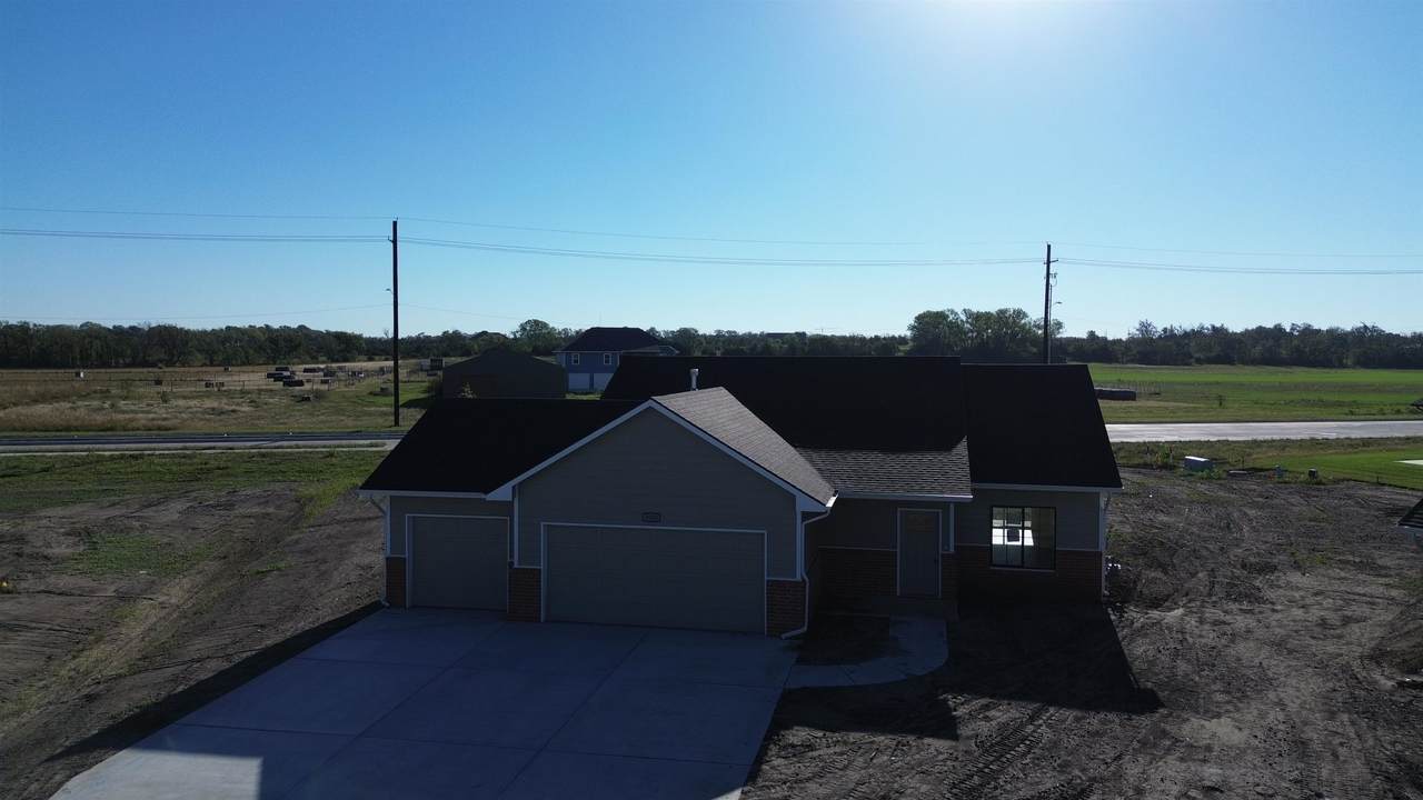 1629 Midway Ct. - Photo 1
