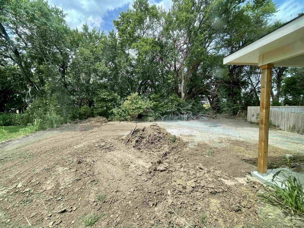 629 Clear Creek St - Photo 1
