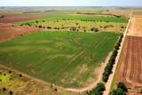 762 90 Rd - Photo 2
