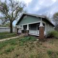 209 Walnut St - Photo 17