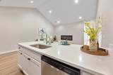 927 Blaine St - Photo 12