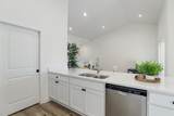 5255 Pinecrest Ct N - Photo 6