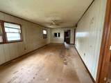 915 8th St - Photo 2