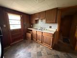 915 8th St - Photo 4