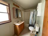 915 8th St - Photo 5