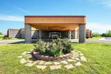 3232 Summit St - Photo 6