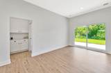 1208 Stutzman St - Photo 7
