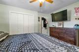 2335 Crest St - Photo 16