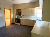 323 Broadway St - Photo 5