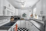 2332 Waco Ave - Photo 8