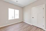 914 Fox Ridge - Photo 16