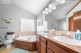 2404 Monument St - Photo 14