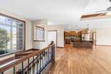 2110 Edgewood Dr - Photo 5