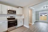 844 Green St - Photo 15