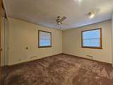 1018 Mellinger Dr - Photo 17