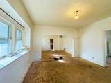 811 D St - Photo 2