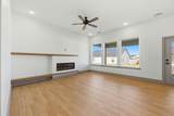 526 Elmwood St - Photo 3