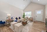 711 Rainbow Lake St. - Photo 4