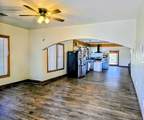 740 Walnut St - Photo 7