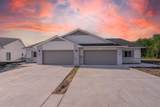 813 Rainbow Lake St - Photo 32