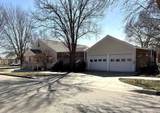 624 Springfield - Photo 2