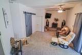 211 Pine St - Photo 16