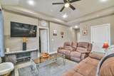 945 Arrow Head St - Photo 17