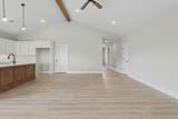 348 Buckland St - Photo 13
