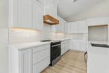 348 Buckland St - Photo 16