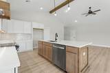 348 Buckland St - Photo 17