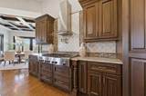 10721 Crestwood Ct - Photo 8