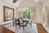 10501 Genova St - Photo 15
