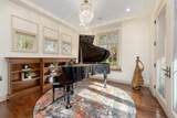 10501 Genova St - Photo 4