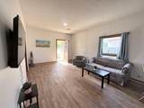 121 Lincoln Ave - Photo 3