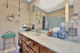 641 Woodlawn #12 - Photo 24