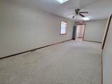 213 Harvey - Photo 6