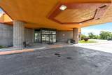 3232 Summit St - Photo 11