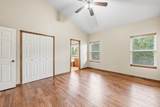 921 Glenmoor - Photo 12
