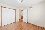 921 Glenmoor - Photo 18