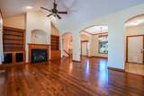1910 Jason Dr - Photo 4