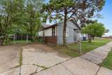 2001 Elm St - Photo 15
