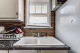 2043 Broadway Ave - Photo 15
