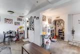 2043 Broadway Ave - Photo 20