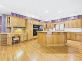 939 Woodridge Ct - Photo 11
