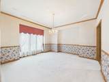 939 Woodridge Ct - Photo 6