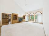939 Woodridge Ct - Photo 7